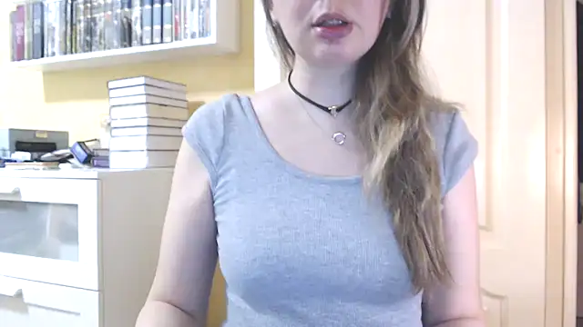 Snapshot of Tasiya chatting on March 2, 2:02 pm Tasiya online show from March 2, 2:02 pm