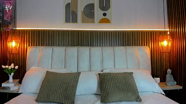 LisaLain online show from March 26, 12:00 pm