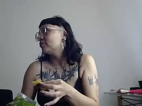 LanaGodard online show from February 20, 5:35 pm