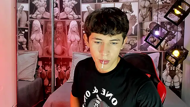 Snapshot of Christian_Foxx chatting on February 23, 6:38 pm Christian Foxx online show from February 23, 6:38 pm