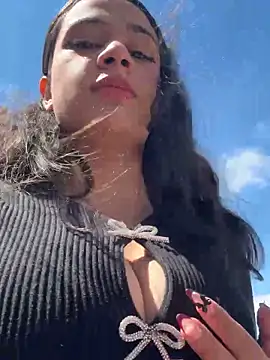 Snapshot of BabyKathy chatting on February 21, 6:53 pm BabyKathy online show from February 21, 6:53 pm