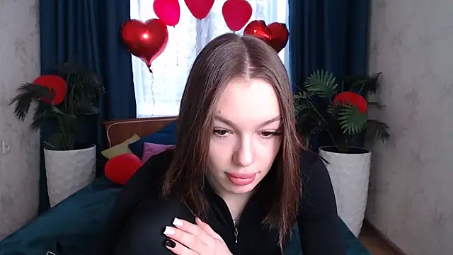 CandyGyrl online show from March 4, 8:20 am