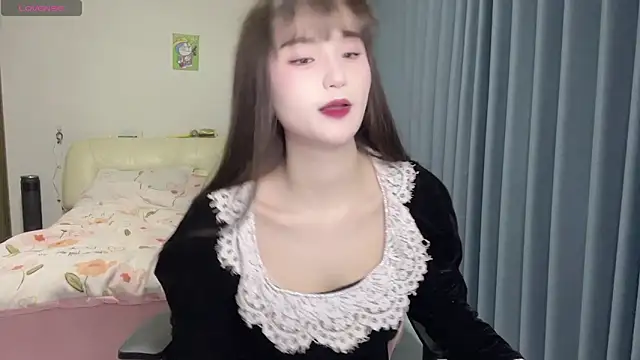 Snapshot of Fairy-615 chatting on February 22, 1:20 pm Fairy-615 online show from February 22, 1:20 pm