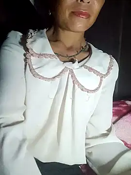 Snapshot of witch-xx chatting on July 10, 1:36 pm witch-xx online show from July 10, 1:36 pm