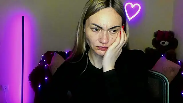 BlondMikey22 online show from April 18, 7:07 pm