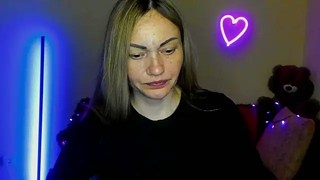 BlondMikey22 online show from May 20, 5:24 am