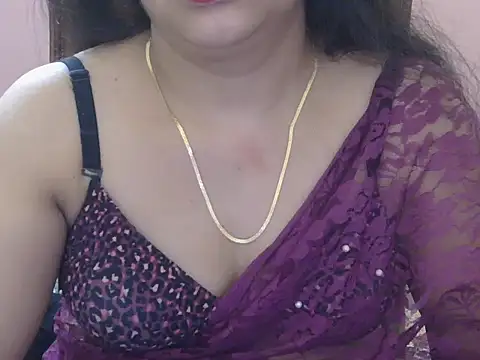 Cute Sheetal online show from April 4, 12:35 pm