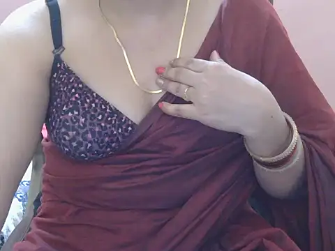 Cute Sheetal online show from April 19, 1:21 pm