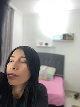 Snapshot of MEDUSA_EF chatting on February 17, 12:56 pm MEDUSA EF online show from February 17, 12:56 pm