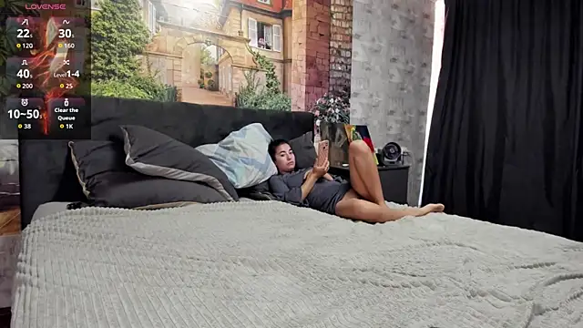  littleangie  online show from July 15, 2:06 am