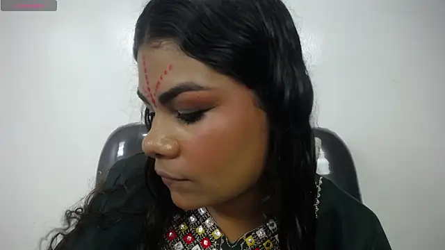 yaazhinii online show from May 23, 12:09 pm