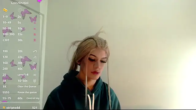 Snapshot of Aranza_Dollts chatting on February 13, 11:17 am Aranza Dollts online show from February 13, 11:17 am