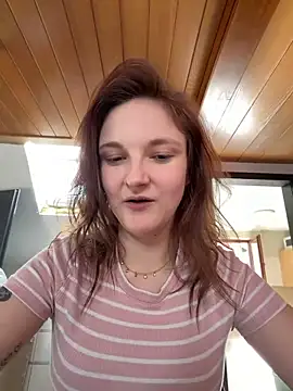 ViviLuu online show from March 20, 1:05 pm