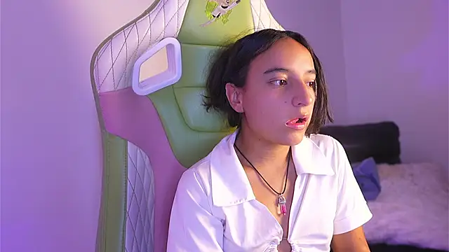  emily jonexs online show from May 28, 4:26 pm