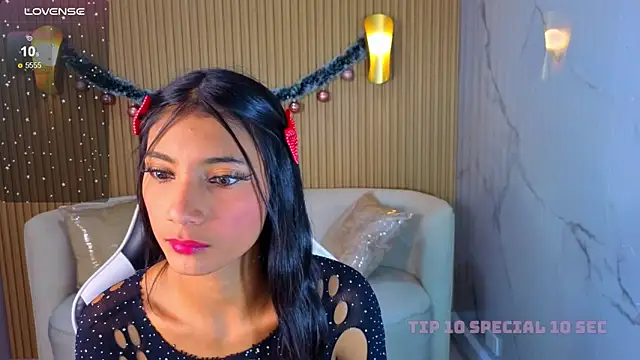 Snapshot of Perla_Moon_Tx chatting on February 9, 4:22 pm Perla Moon Tx online show from February 9, 4:22 pm