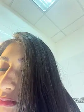 Snapshot of BadLilAngelXXX chatting on July 6, 1:08 pm BadLilAngelXXX online show from July 6, 1:08 pm