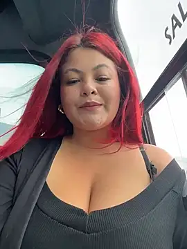 Snapshot of Lia-Moon77 chatting on February 13, 6:26 pm Lia-Moon77 online show from February 13, 6:26 pm