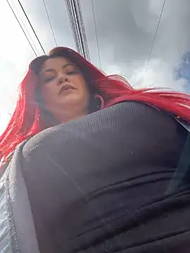 Snapshot of Lia-Moon77 chatting on March 2, 7:10 pm Lia-Moon77 online show from March 2, 7:10 pm