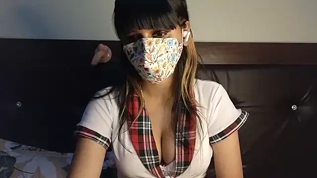 KavyaCurves online show from April 17, 5:27 pm