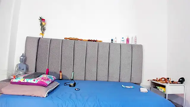 Snapshot of Giselle_James chatting on March 2, 6:04 pm Giselle James online show from March 2, 6:04 pm