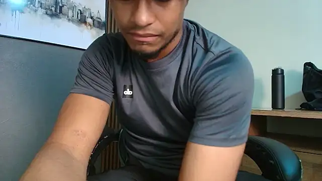 Kai Moreno online show from February 28, 7:48 pm