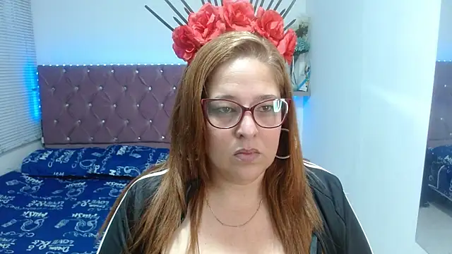 Snapshot of kataleyamilf69 chatting on February 25, 1:21 pm kataleyamilf69 online show from February 25, 1:21 pm