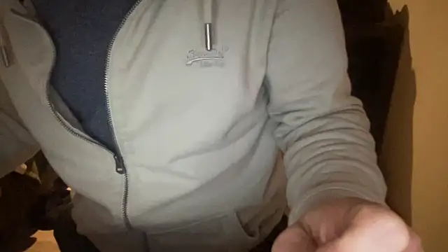 raoulbtnbois online show from February 15, 1:35 am