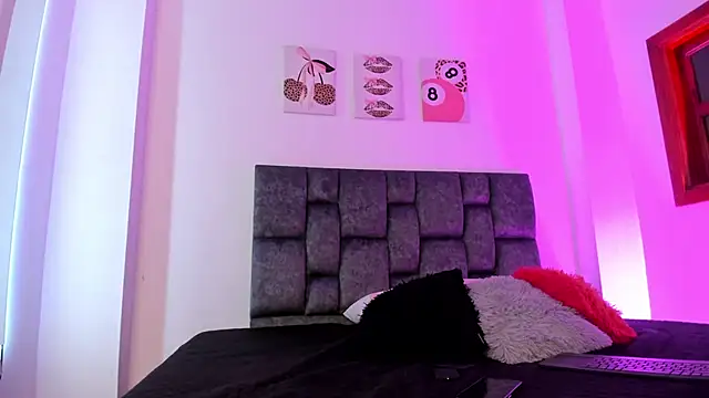 Madison Rosee online show from March 22, 6:33 pm