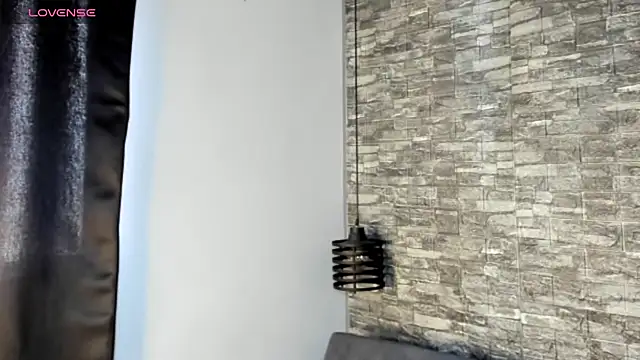 ASHLEY COLLINS1 online show from March 17, 1:14 pm