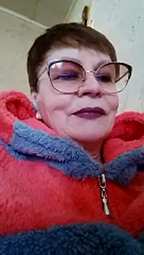 Snapshot of SophieBurns chatting on March 4, 10:43 am SophieBurns online show from March 4, 10:43 am