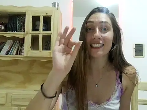 Snapshot of Serafina- chatting on February 27, 12:43 am Serafina- online show from February 27, 12:43 am