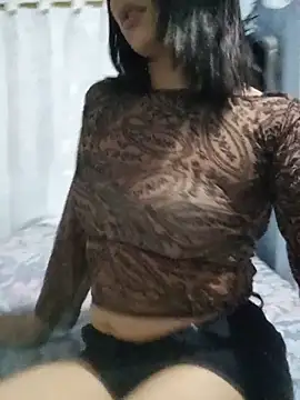 lucyscay  online show from May 26, 11:45 pm