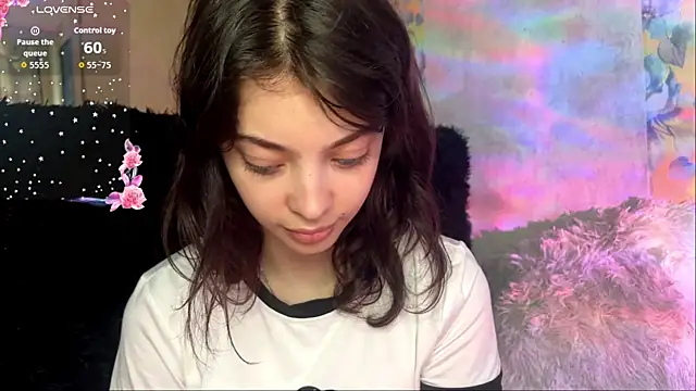 Snapshot of CassyVixen chatting on July 18, 4:33 pm CassyVixen online show from July 18, 4:33 pm