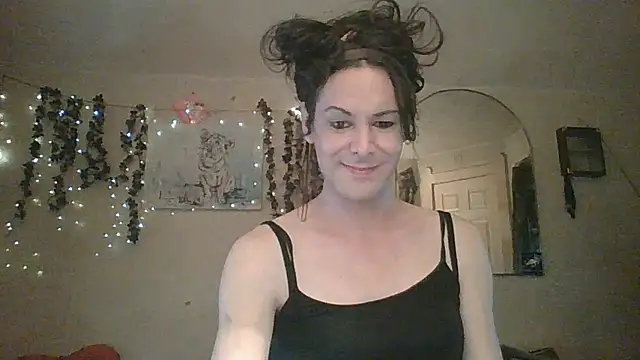 sillymillie4 online show from June 16, 9:50 pm