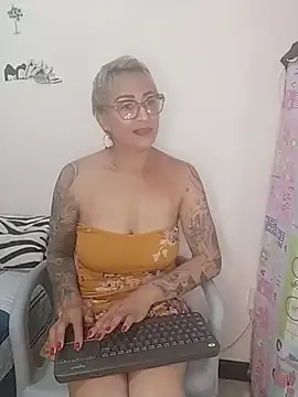 Charlotte gray  online show from February 19, 10:50 pm