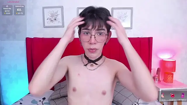 Demian Hush online show from March 6, 3:14 am