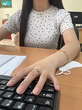 Celeste SexyY online show from April 14, 12:49 am