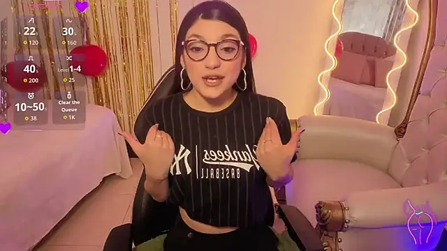 Snapshot of MAHYRA_TAY chatting on February 21, 7:15 pm MAHYRA TAY online show from February 21, 7:15 pm