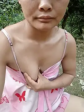 Snapshot of Luminana chatting on June 25, 9:58 am Luminana online show from June 25, 9:58 am