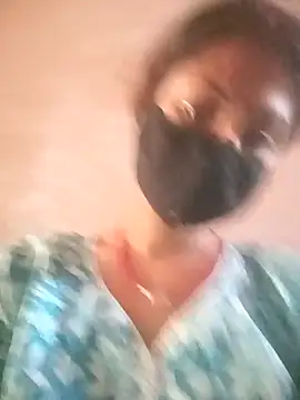 BIG QWEEN NO1 online show from April 28, 7:13 am