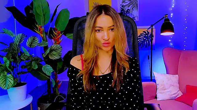 Snapshot of KrisWillis chatting on March 2, 1:18 pm KrisWillis online show from March 2, 1:18 pm