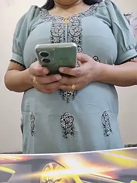 SexybeboX online show from April 5, 6:43 am