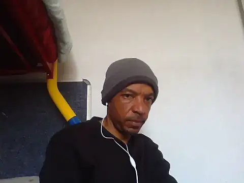 lavelle26 online show from August 4, 8:39 am