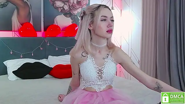 JosephineRowe online show from March 3, 4:40 am