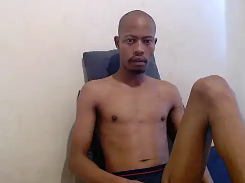 Snapshot of MRSHYGUY29 chatting on February 23, 4:54 am MRSHYGUY29 online show from February 23, 4:54 am