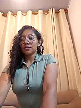 Snapshot of Camila_Lopez1 chatting on February 10, 2:48 am Camila Lopez1 online show from February 10, 2:48 am