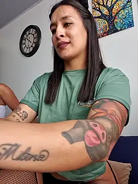 Snapshot of Paola_andrade chatting on February 23, 3:31 pm Paola andrade online show from February 23, 3:31 pm