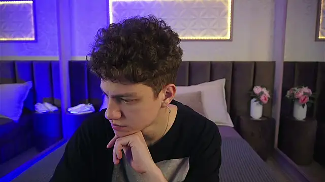 StefanBev online show from March 31, 7:36 pm