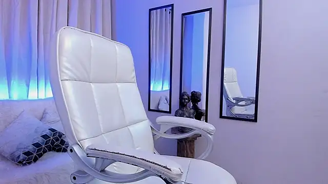 Tommas Jhonson online show from April 9, 3:50 am