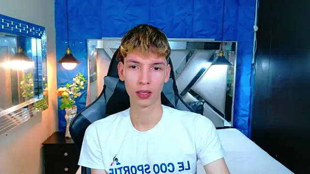 Liam Green1 online show from March 2, 3:52 pm